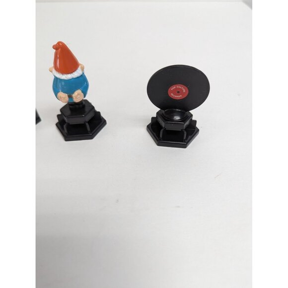 Hasbro 2005 Trivial Pursuit DVD Pop Culture 2 Game Replacement Tokens - Picture 5 of 6